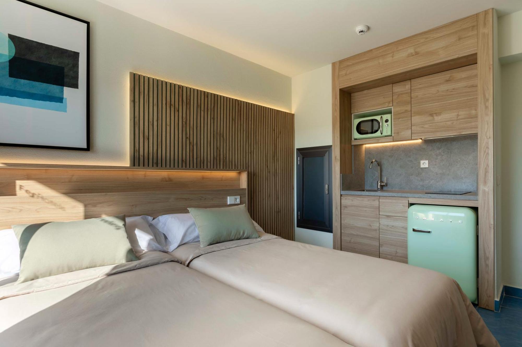 The Blue Apartments - Adults Only Sant Antoni de Portmany Екстериор снимка